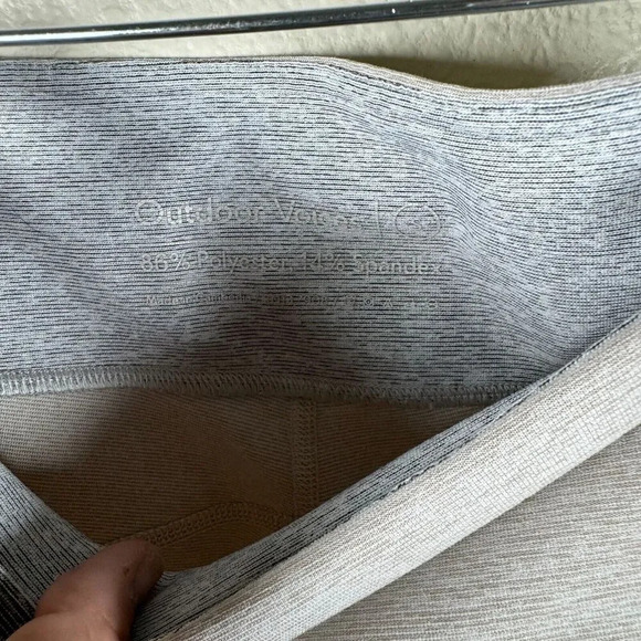 Outdoor Voices OV Grey Dipped 7/8 Athletic Performance Leggings Size Small - Picture 6 of 8